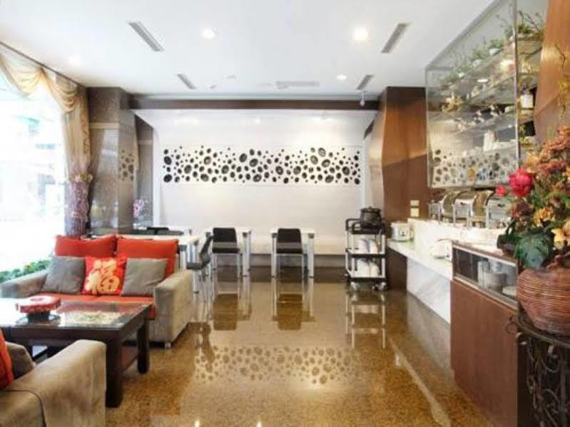 Fish Hotel - Yancheng Kaohsiung Exterior photo