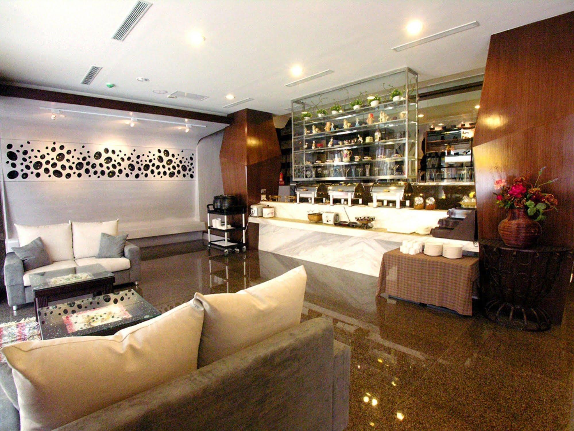 Fish Hotel - Yancheng Kaohsiung Exterior photo
