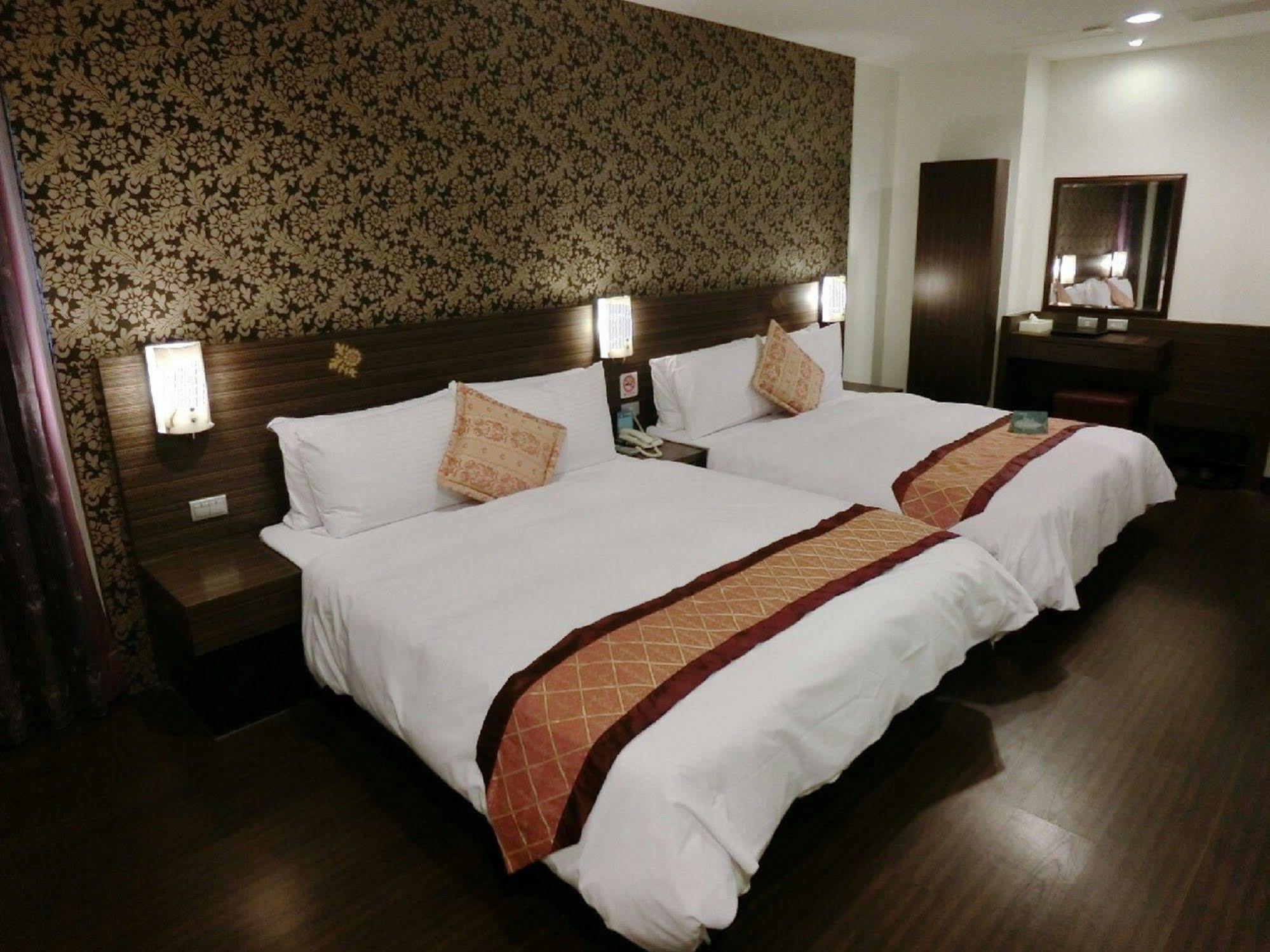 Fish Hotel - Yancheng Kaohsiung Exterior photo