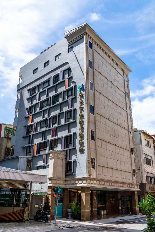 Fish Hotel - Yancheng Kaohsiung Exterior photo